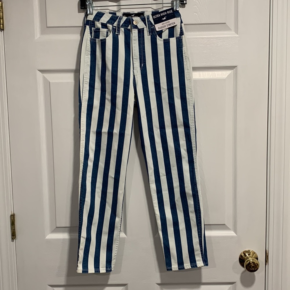 New Hollister Classic Stretch Ultra High-Rise Mom Jean•Size 24x25